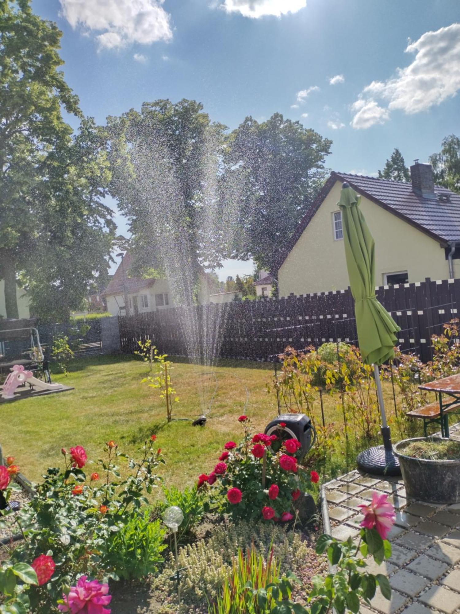 Schoene Neu Erbaute Wohnung Berlin Exterior foto